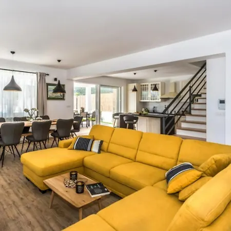 Ferienhaus Fur 7 Personen Und 1 Kind In Dubrava Kod Sibenik, Dalmatien Norddalmatien - B61544 *